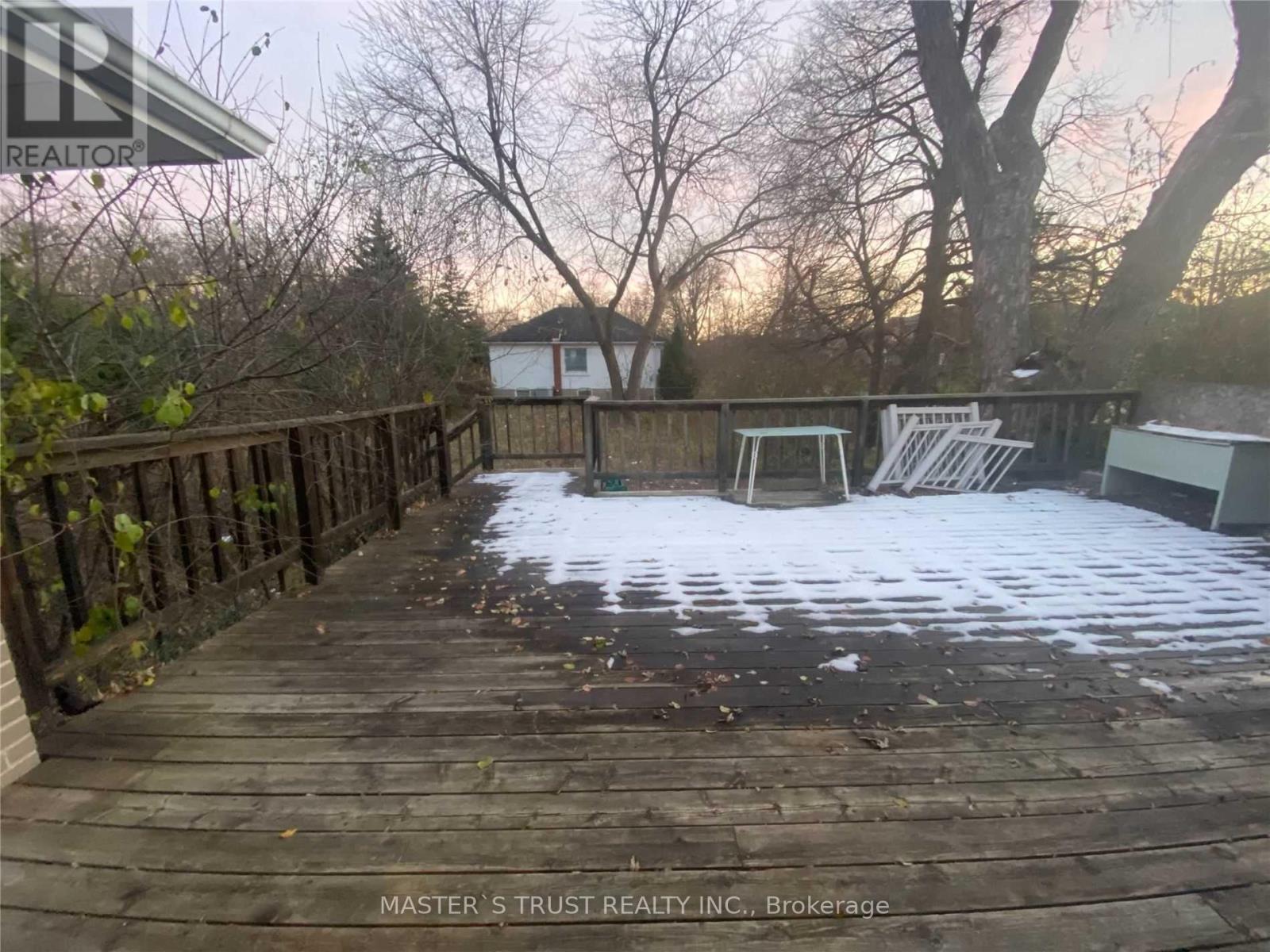 Main - 1 Winlock Park, Toronto, Ontario  M2M 1Z1 - Photo 2 - C12733600