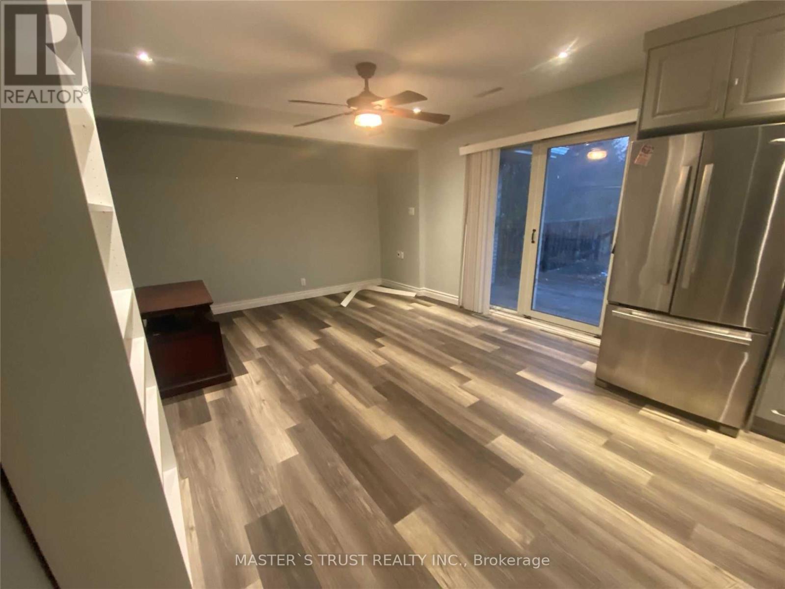 Main - 1 Winlock Park, Toronto, Ontario  M2M 1Z1 - Photo 7 - C12733600