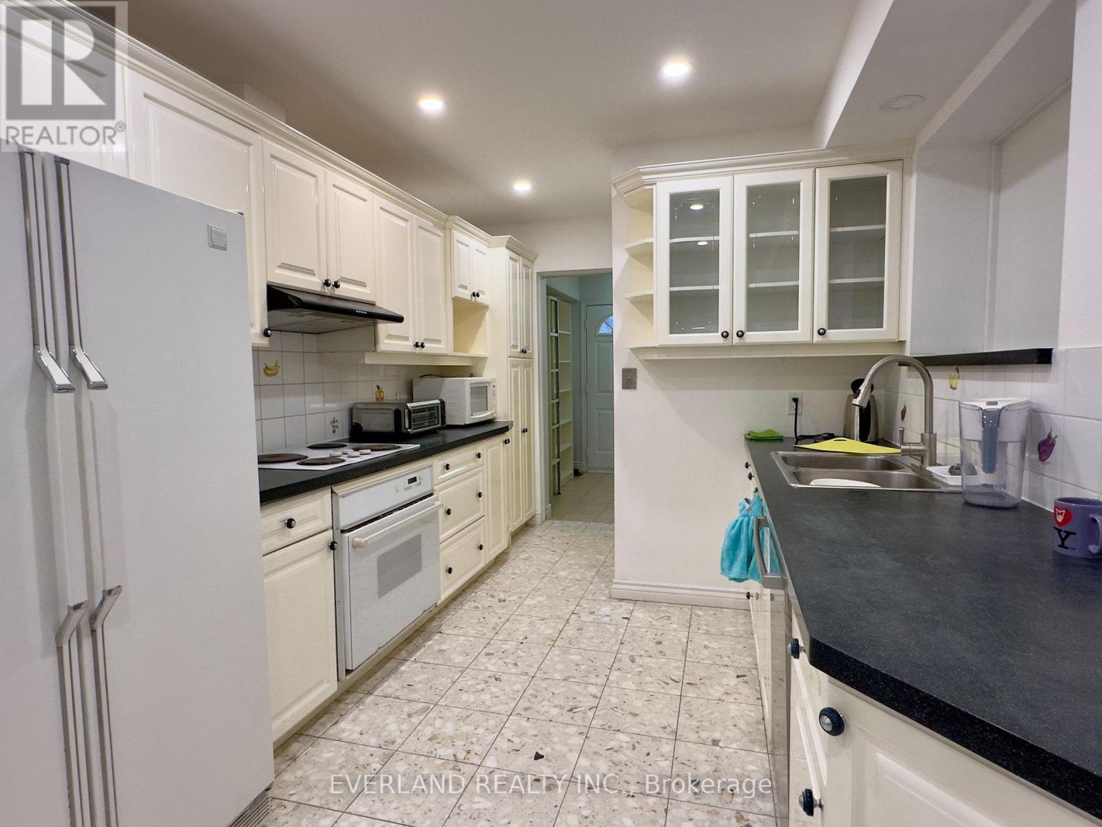 Unit 1 - 7 Shaughnessy Boulevard E, Toronto, Ontario  M2J 1H4 - Photo 9 - C12733604