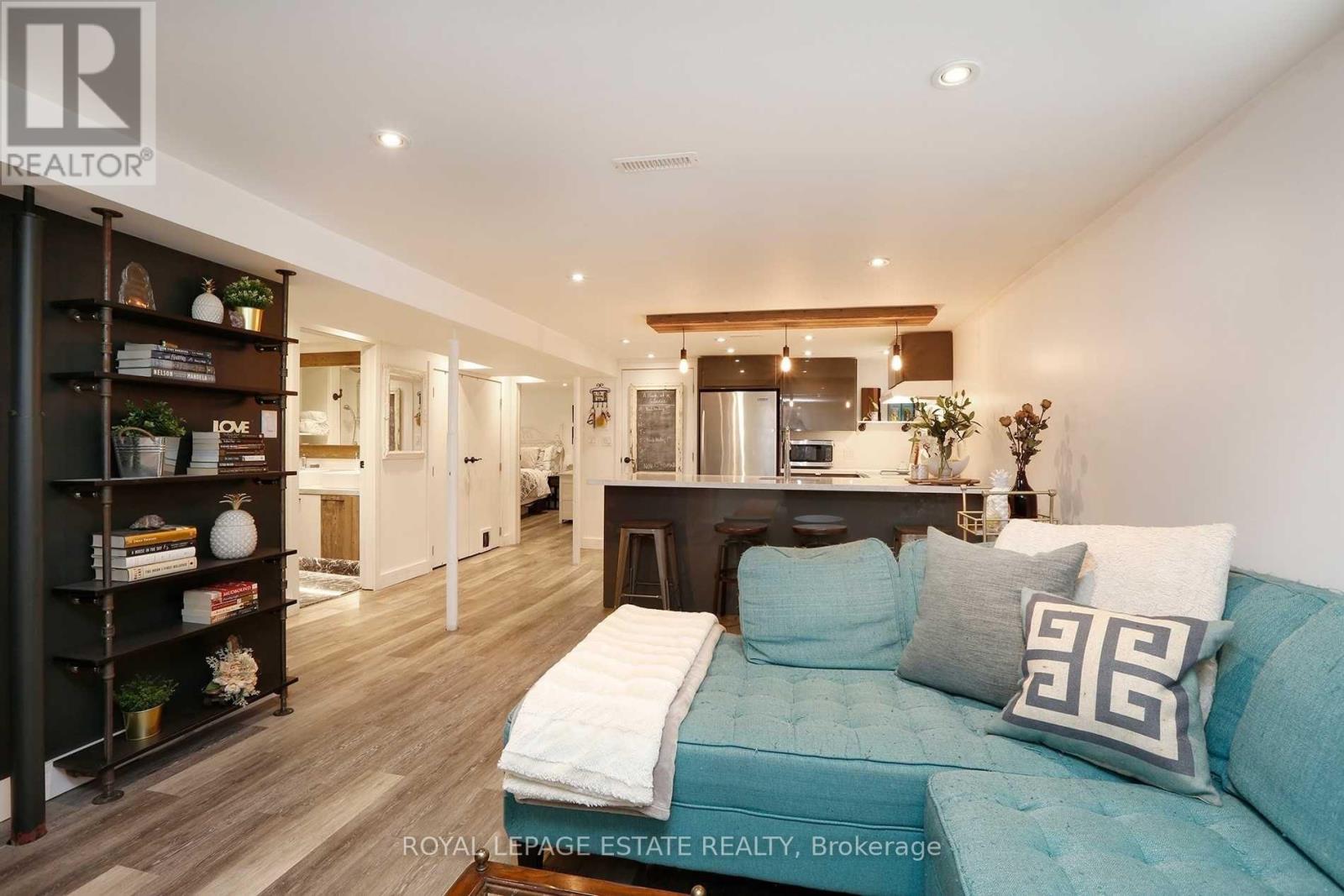 Lower - 208 Oakridge Drive, Toronto, Ontario  M1M 2B3 - Photo 12 - E12733612