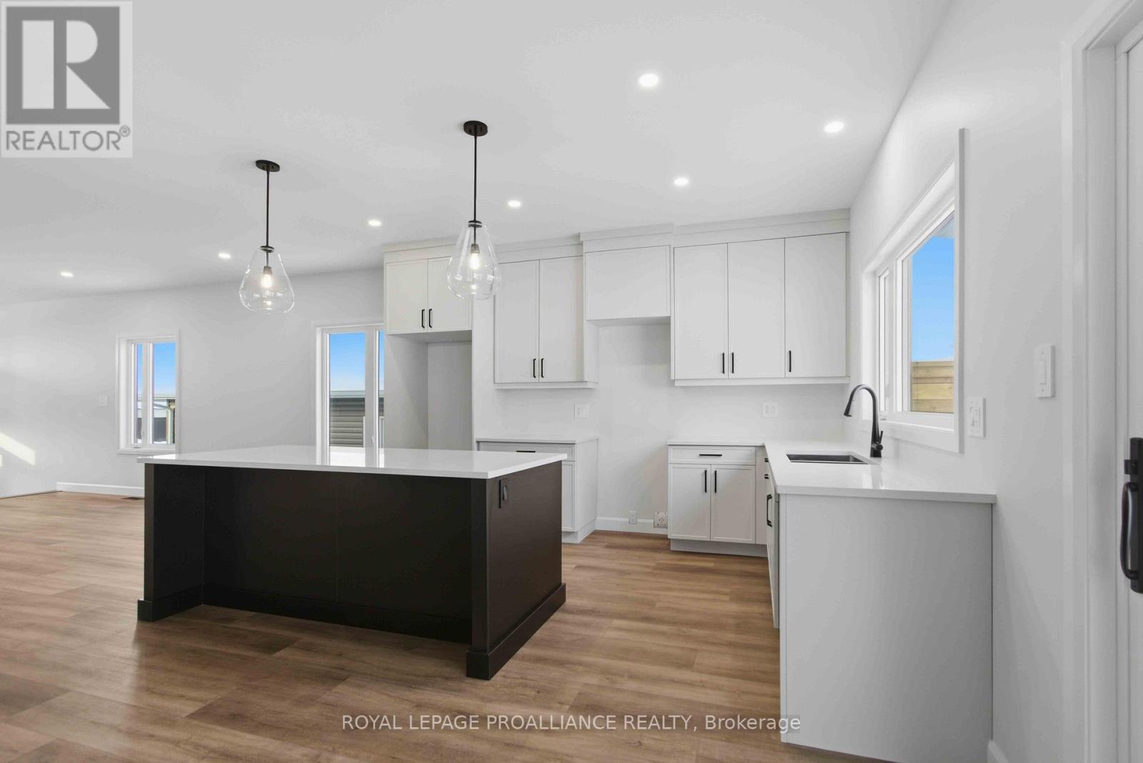 27 Schmidt Way, Quinte West, Ontario  K8V 0L5 - Photo 15 - X12732718