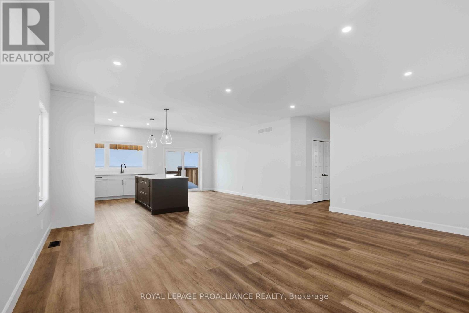 27 Schmidt Way, Quinte West, Ontario  K8V 0L5 - Photo 8 - X12732718