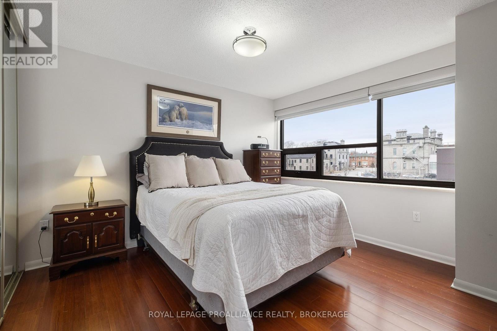 301 - 165 Ontario Street, Kingston, Ontario  K7L 2Y6 - Photo 18 - X12730356