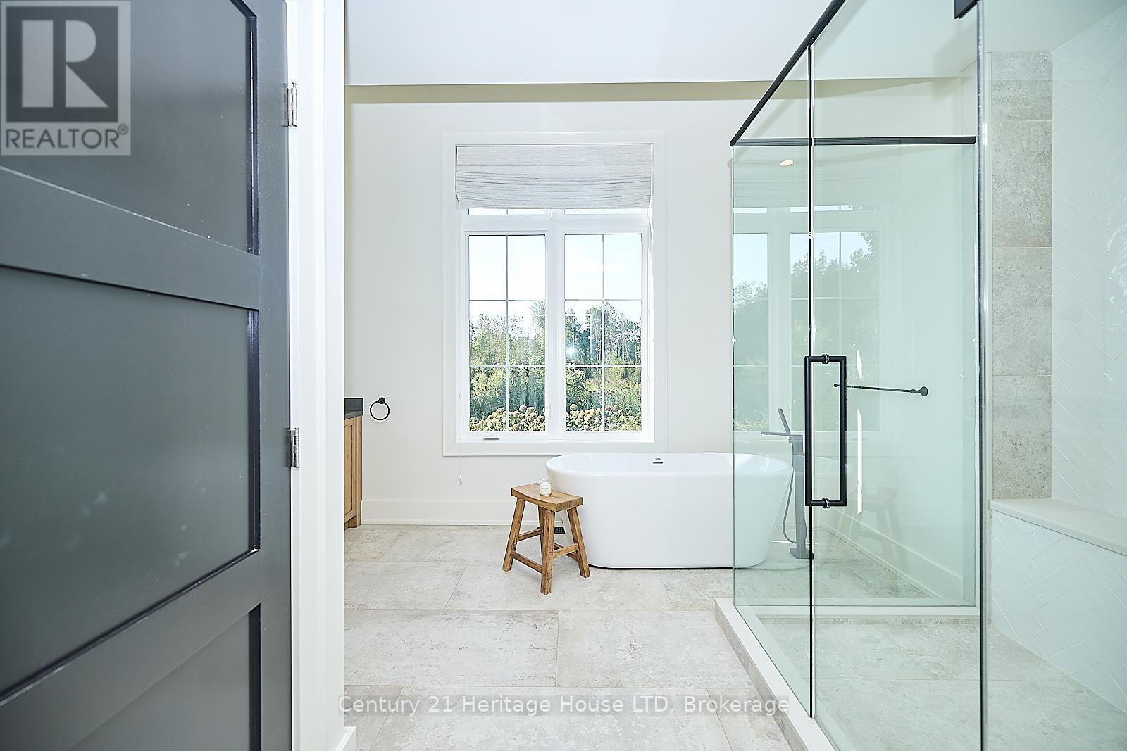 1716 Rebecca Street, Fort Erie, Ontario  L2A 5M4 - Photo 15 - X12377107