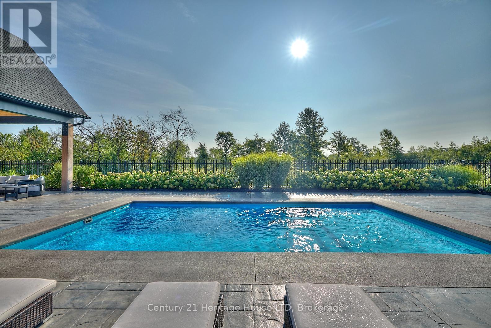 1716 Rebecca Street, Fort Erie, Ontario  L2A 5M4 - Photo 38 - X12377107