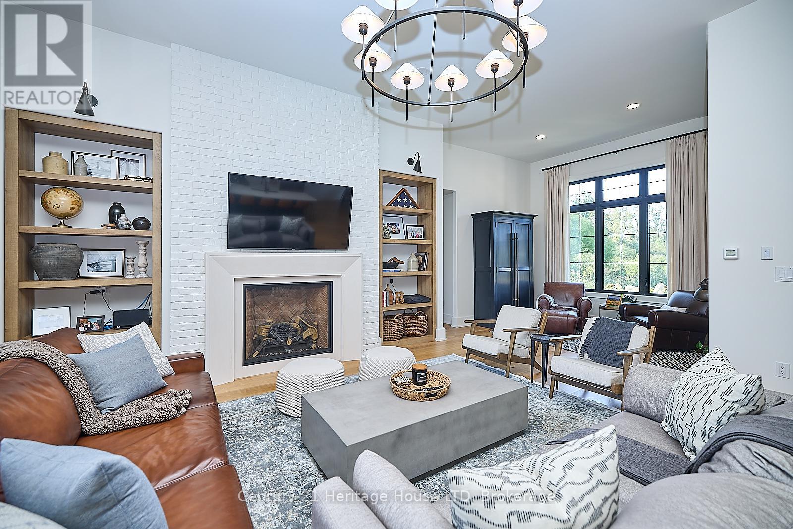 1716 Rebecca Street, Fort Erie, Ontario  L2A 5M4 - Photo 6 - X12377107