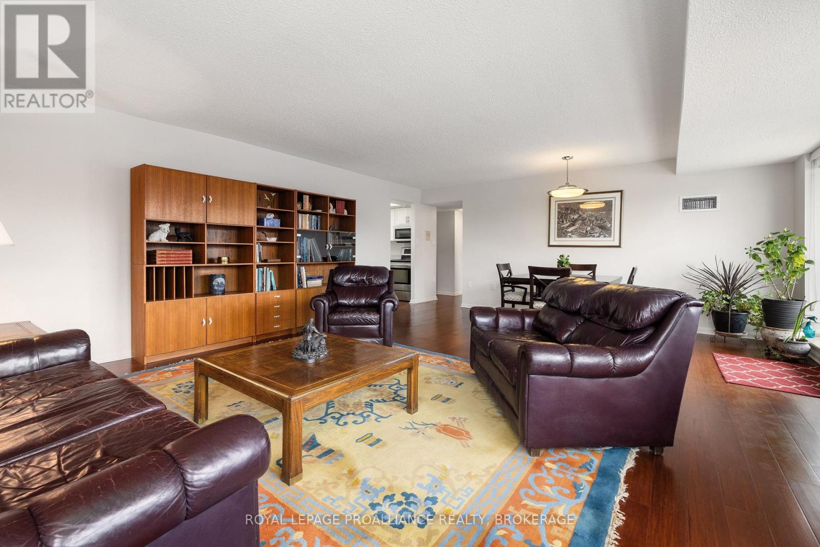 301 - 165 Ontario Street, Kingston, Ontario  K7L 2Y6 - Photo 8 - X12730356