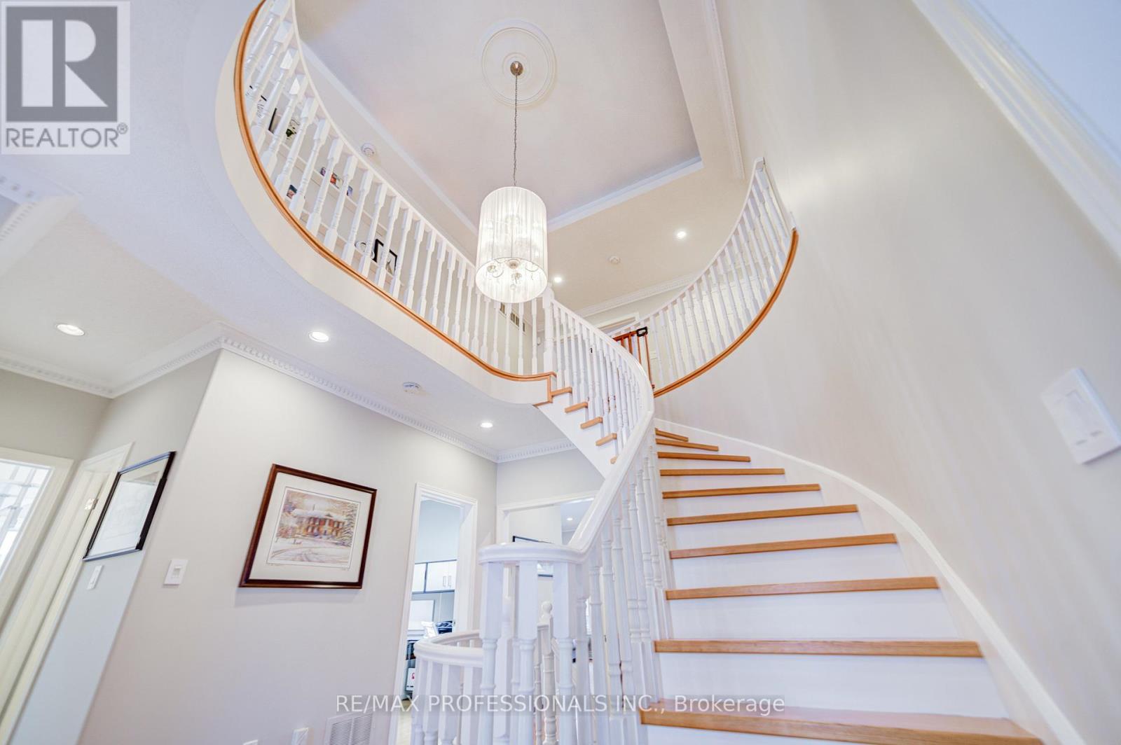 4662 Dundas Street W, Toronto, Ontario  M9A 1A6 - Photo 18 - W12733620