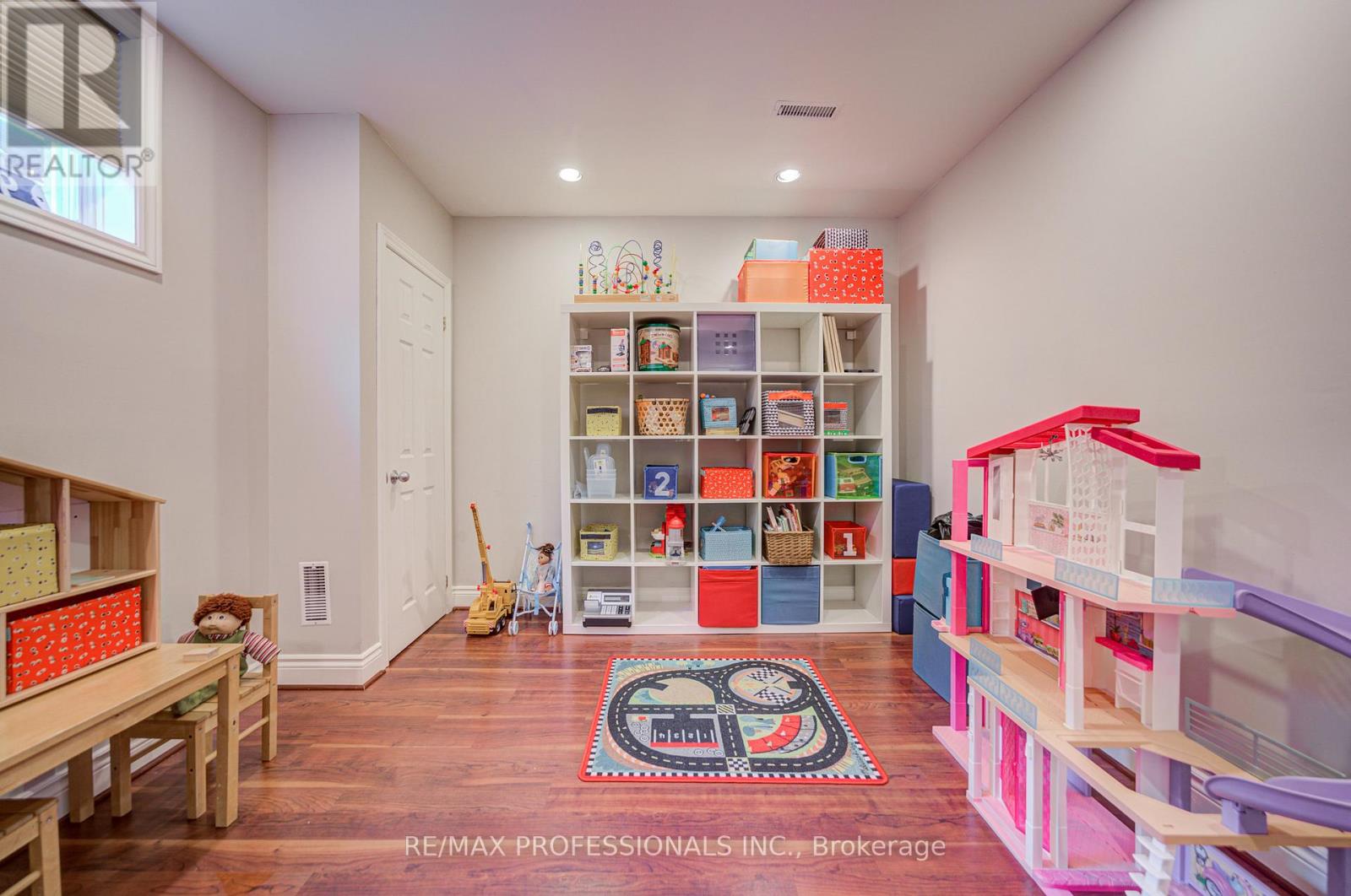 4662 Dundas Street W, Toronto, Ontario  M9A 1A6 - Photo 39 - W12733620