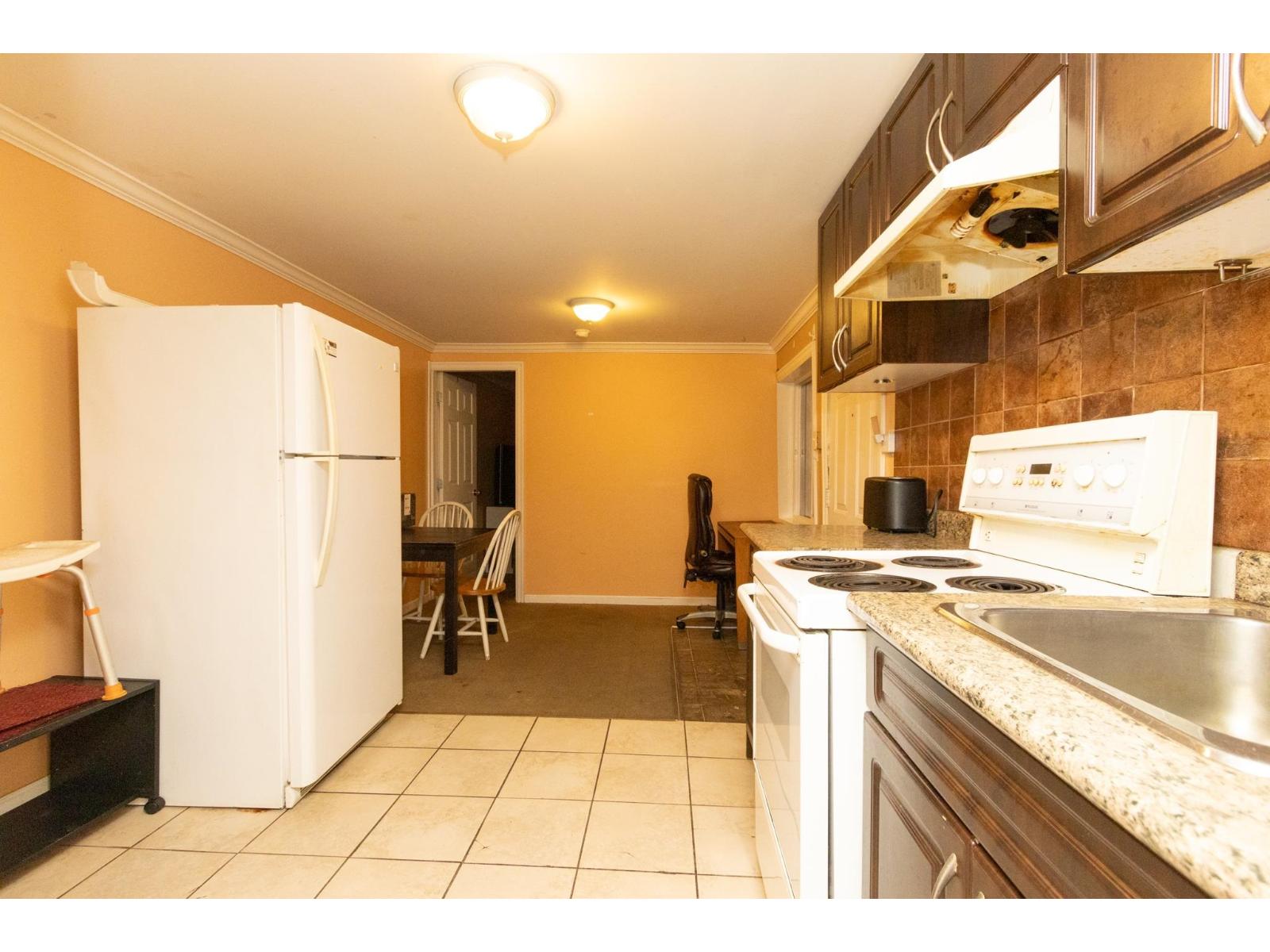 10230 128 Street, Surrey, British Columbia  V3T 2Z3 - Photo 9 - R3083821