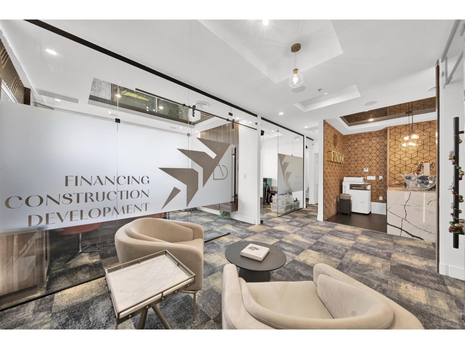 402 8318 120 Street, Surrey, British Columbia  V3W 3N4 - Photo 2 - C8075522