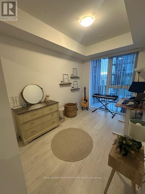 1409 - 10 Gatineau Drive, Vaughan, Ontario  L4J 0L2 - Photo 5 - N12690754