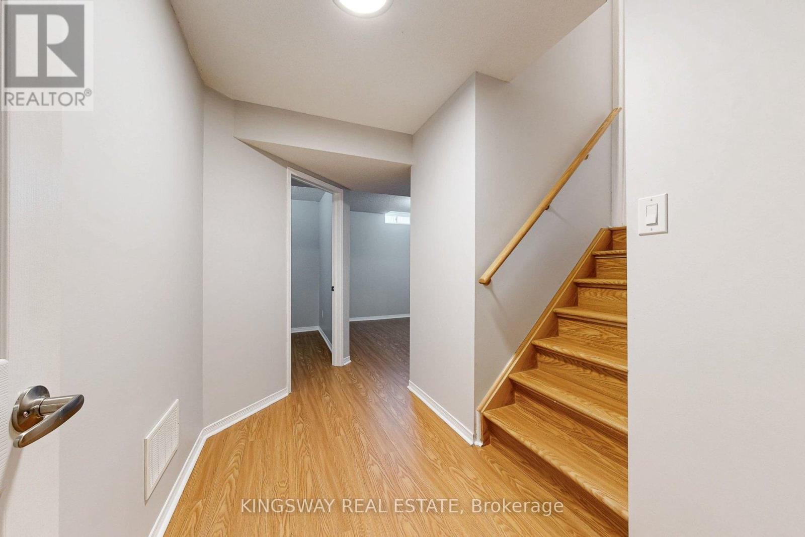 84 Abbotsbury Drive, Brampton, Ontario  L6X 0S2 - Photo 14 - W12542934