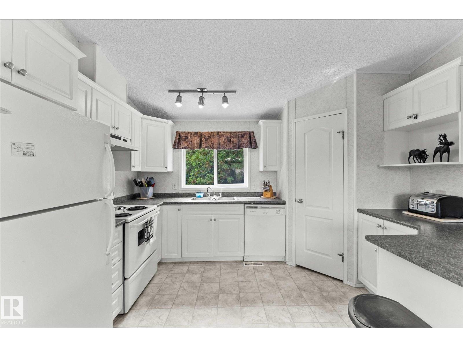 1308 Twp Road 552, Rural Lac Ste. Anne County, Alberta  T0E 1V0 - Photo 8 - E4469117