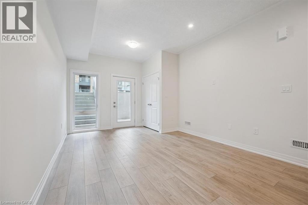 21 Reverie Way, Kitchener, Ontario  N2E 0K5 - Photo 8 - 40798716