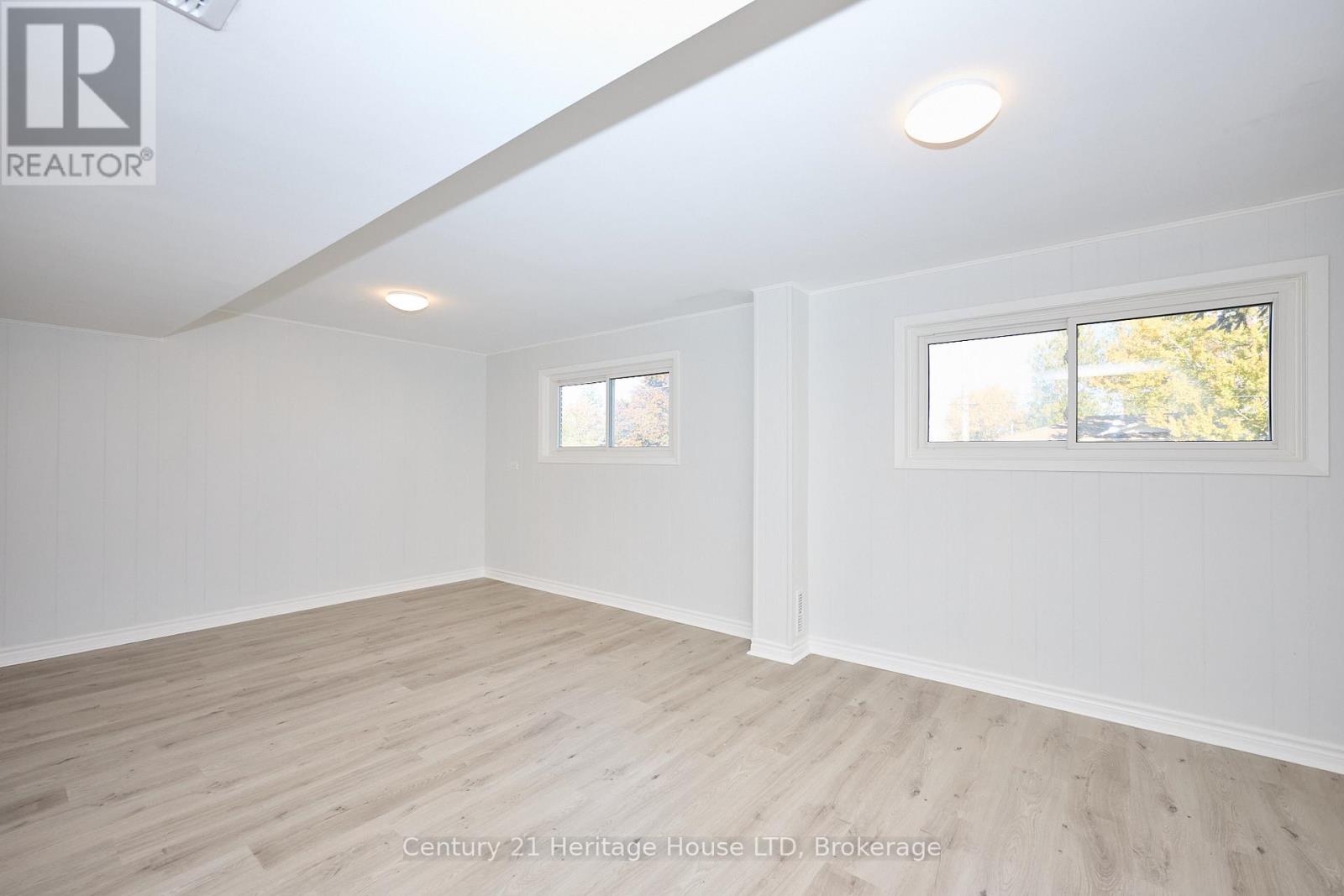 148 Champlain Drive, Fort Erie, Ontario  L2A 1Z8 - Photo 21 - X12513452