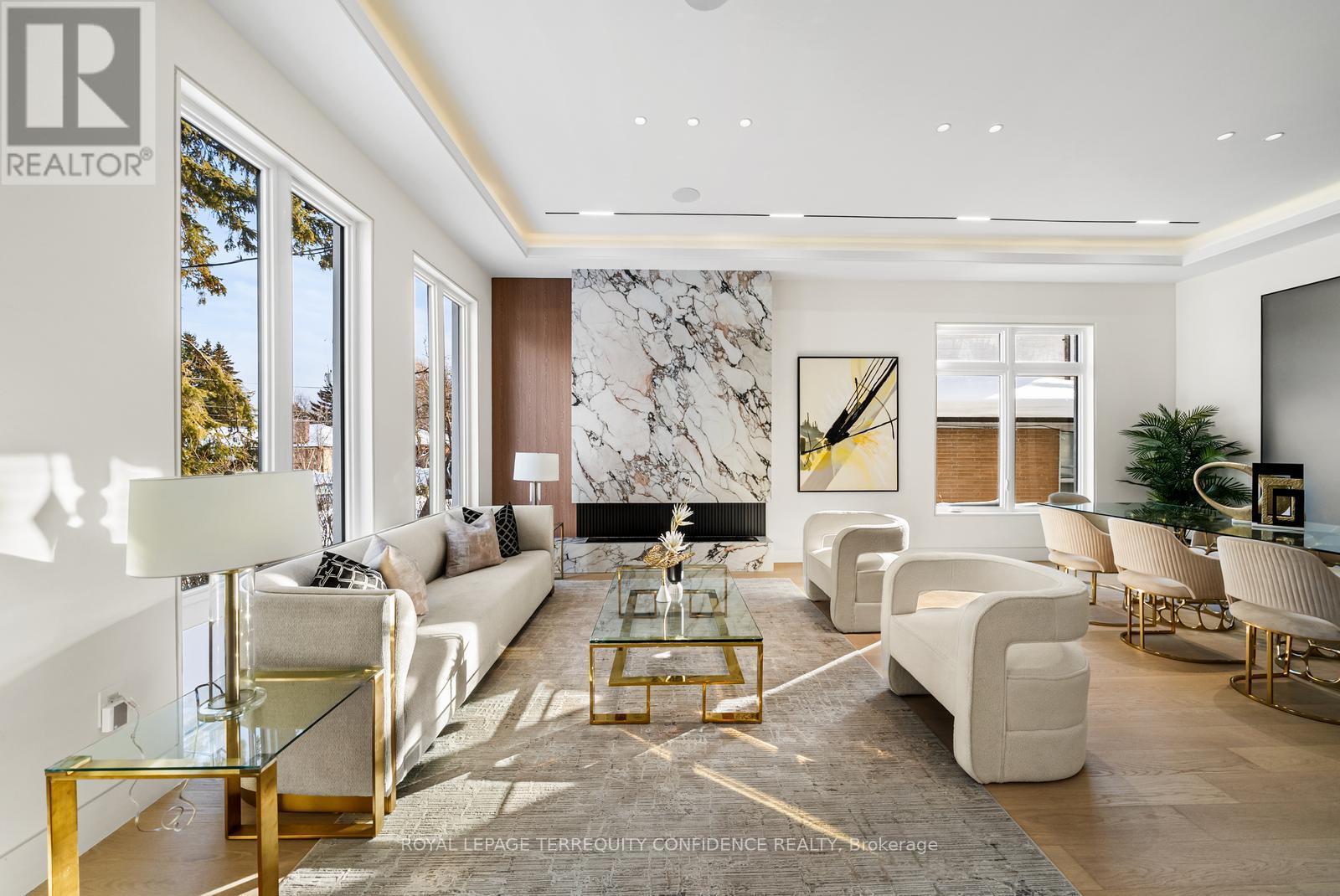 281 Kerrybrook Drive, Richmond Hill, Ontario  L4C 3R2 - Photo 3 - N12729020