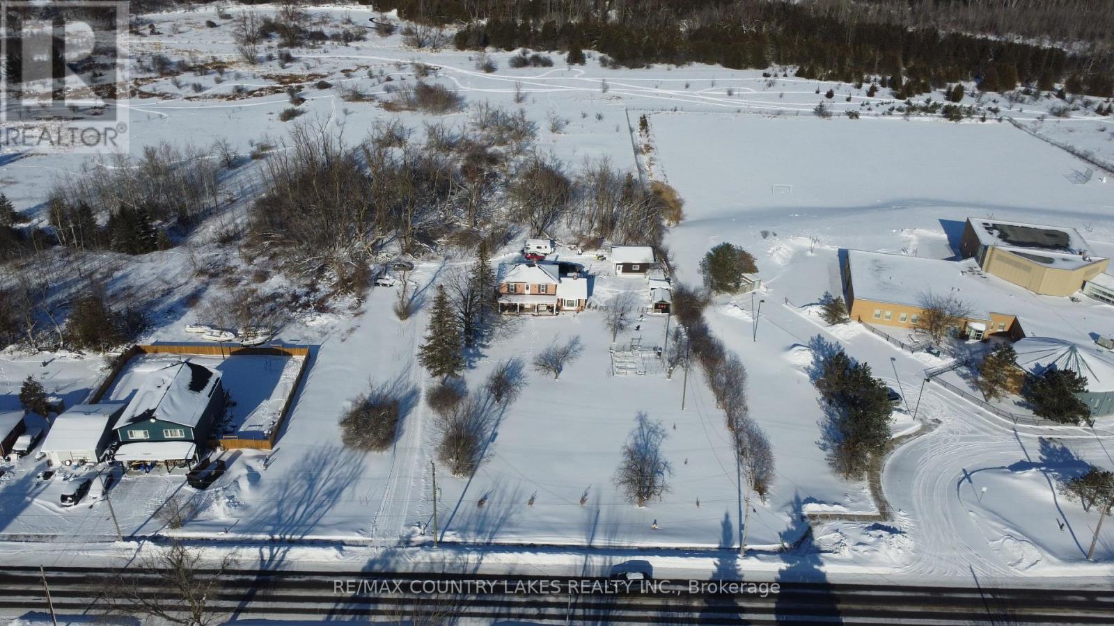 672 Simcoe Street, Brock, Ontario  L0K 1A0 - Photo 39 - N12730212