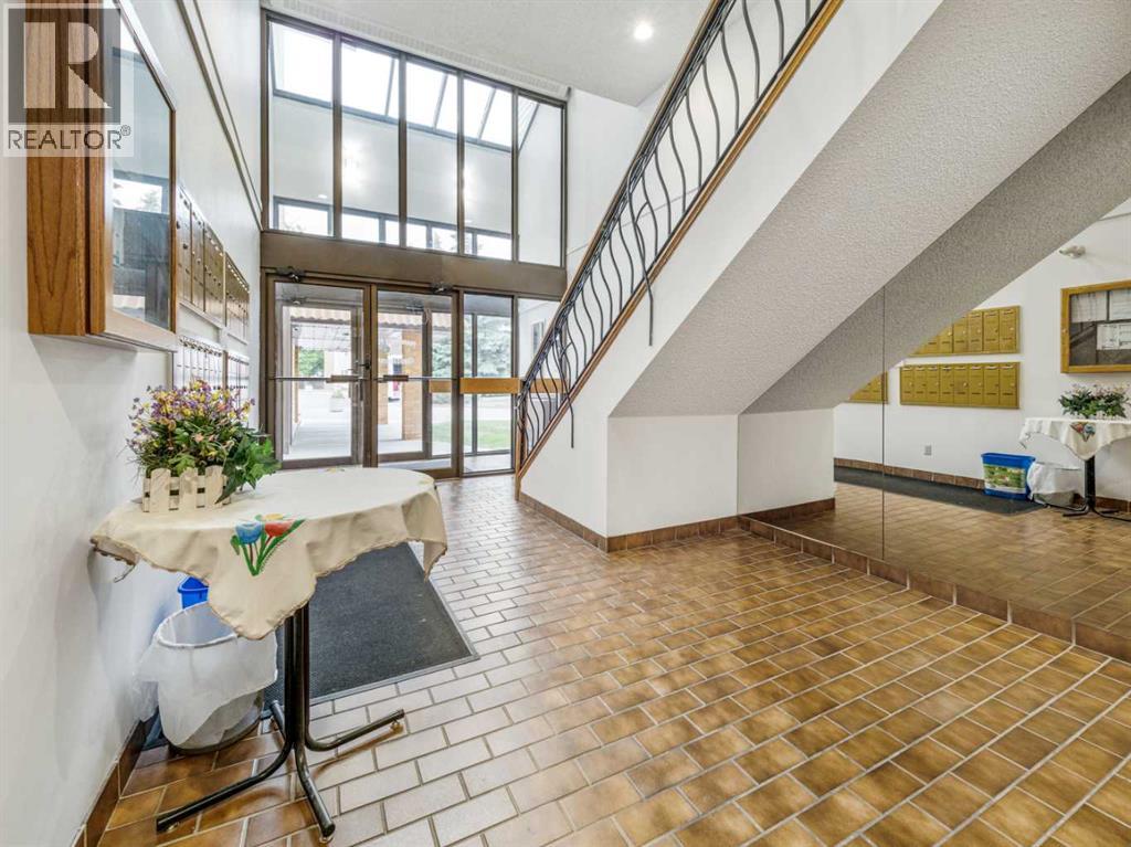 302, 65 Temple Boulevard  W, Lethbridge, Alberta  T1K 5M2 - Photo 4 - A2268845