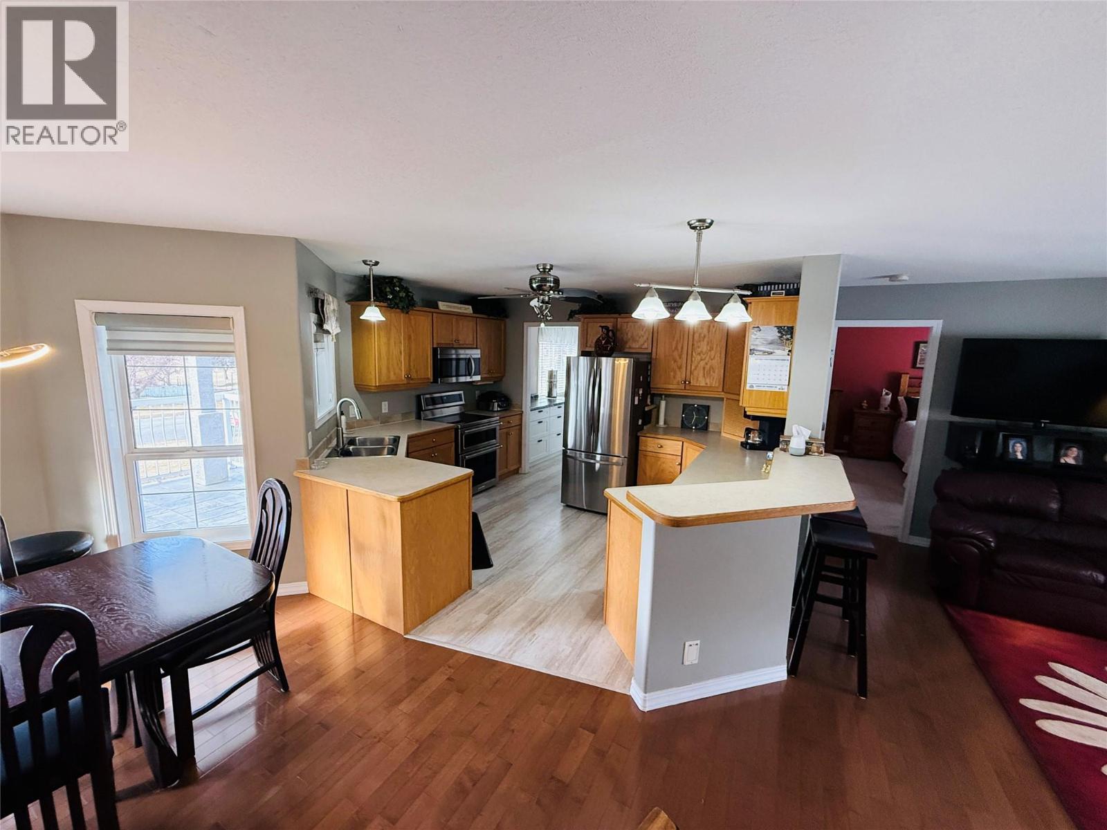 4891 Glen Eagle Drive, Fairmont Hot Springs, British Columbia  V0B 1B0 - Photo 8 - 10354621