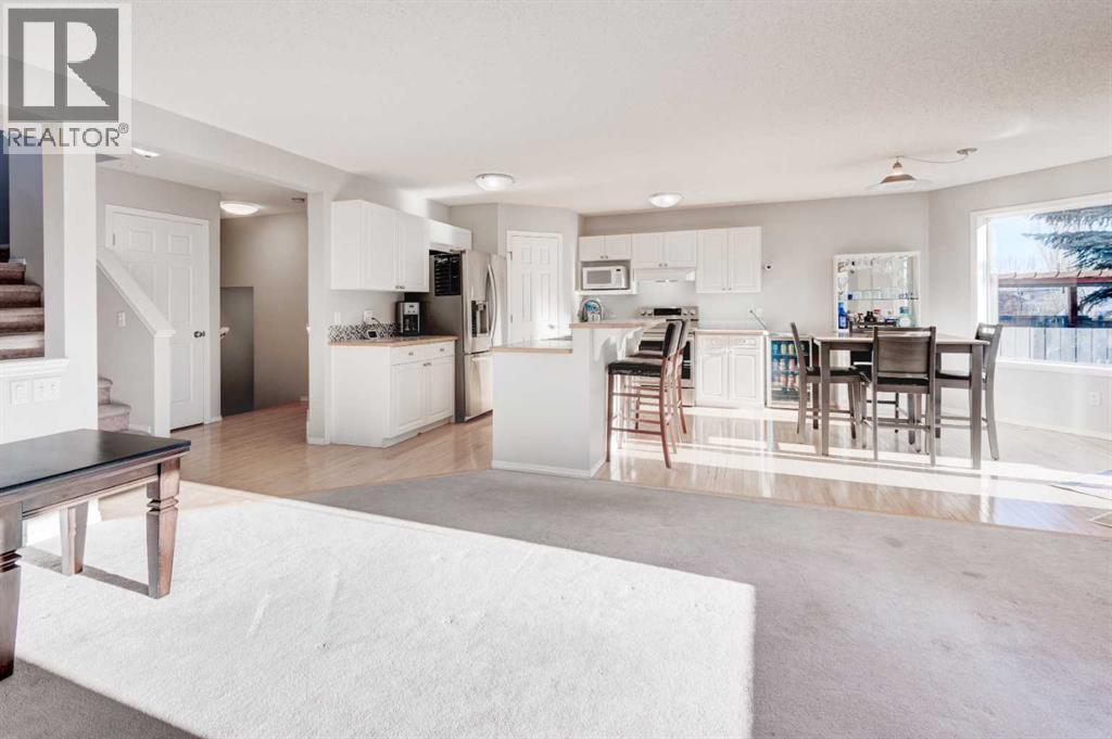 239 Chapalina Place Se, Calgary, Alberta  T2X 3P4 - Photo 11 - A2280443