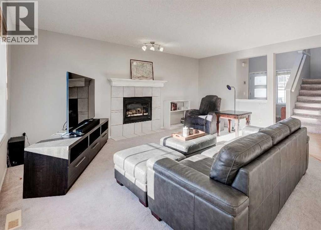239 Chapalina Place Se, Calgary, Alberta  T2X 3P4 - Photo 3 - A2280443