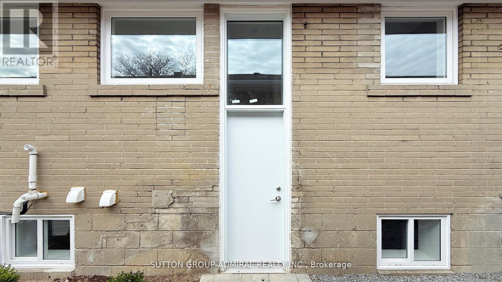 Basement 2 - 118 Clifton Avenue, Toronto, Ontario  M3H 4L3 - Photo 20 - C12733642