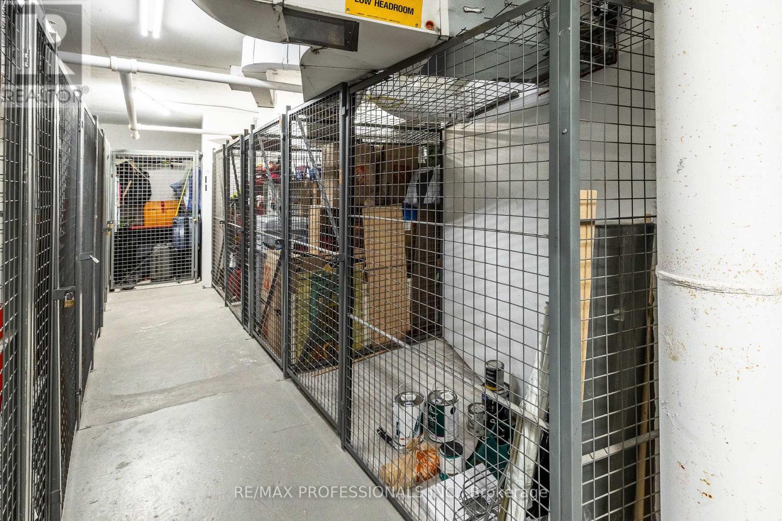 3703 - 77 Harbour Square, Toronto, Ontario  M5J 2S2 - Photo 25 - C12733662