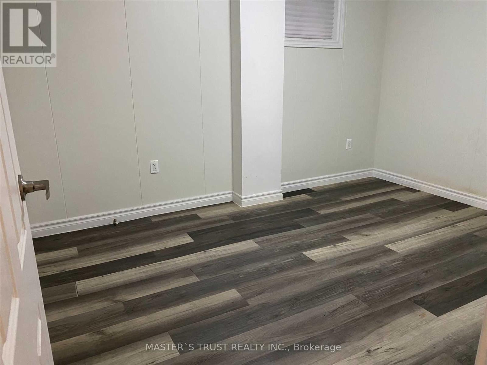 Bsmt - 1 Winlock Park, Toronto, Ontario  M2M 1Z1 - Photo 4 - C12733666