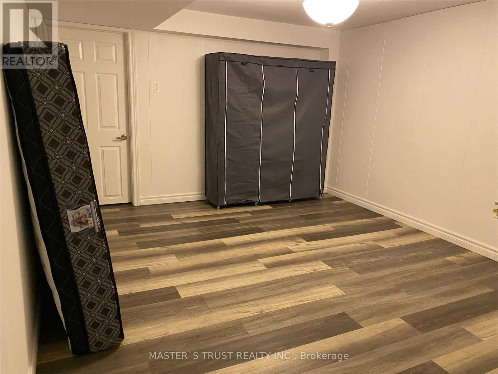 Bsmt - 1 Winlock Park, Toronto, Ontario  M2M 1Z1 - Photo 5 - C12733666