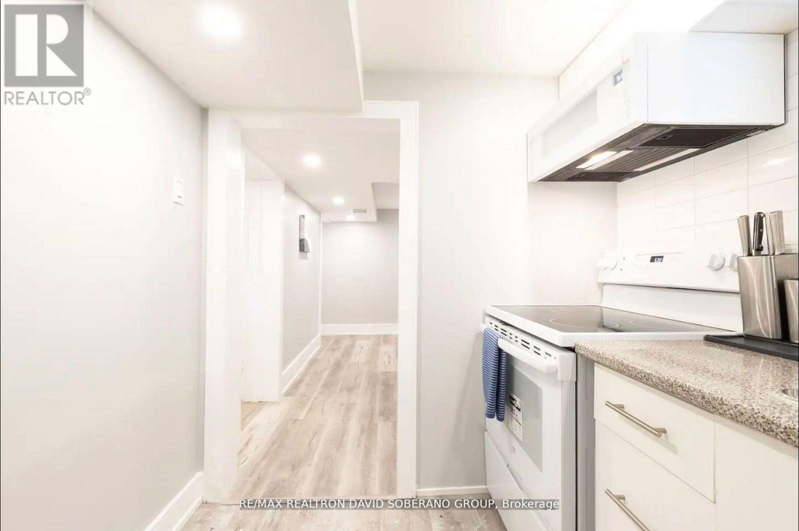 55 Raeburn Avenue, Toronto, Ontario  M3H 1G9 - Photo 24 - C12733758