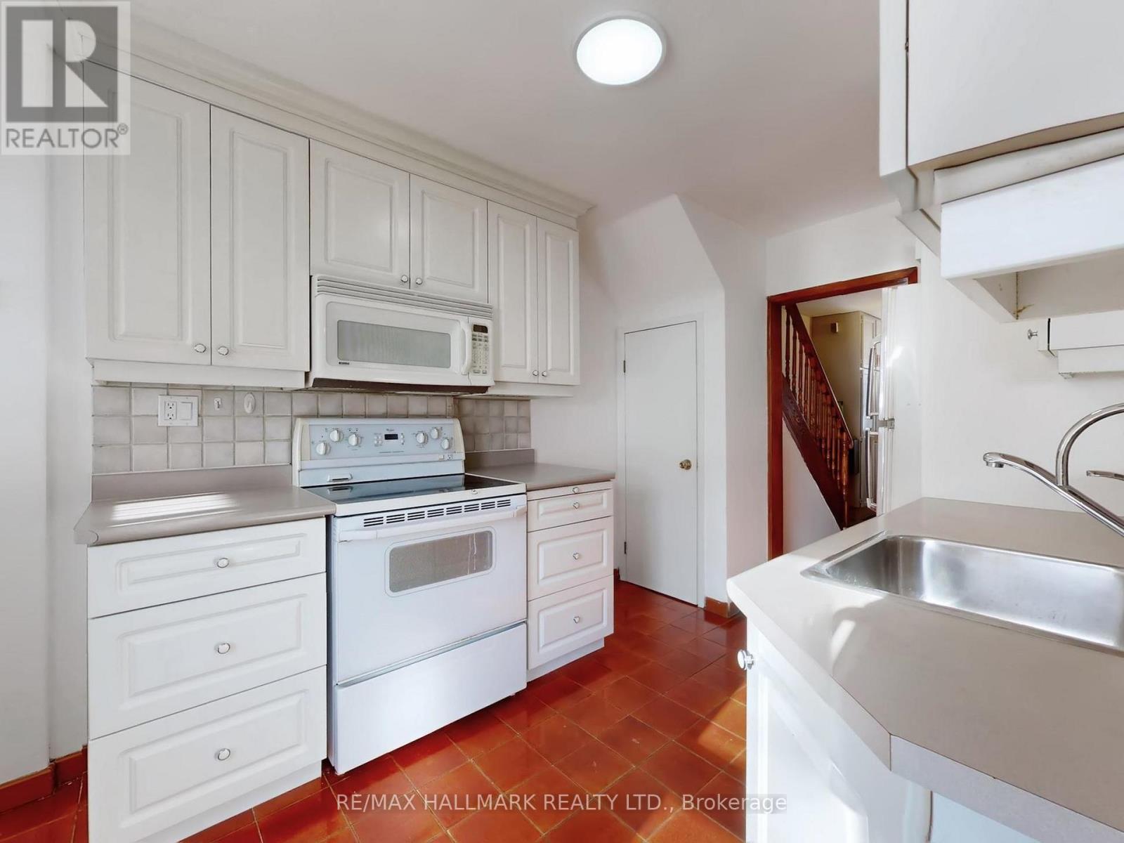 125 Aldwych Avenue, Toronto, Ontario  M4J 1X8 - Photo 18 - E12733686