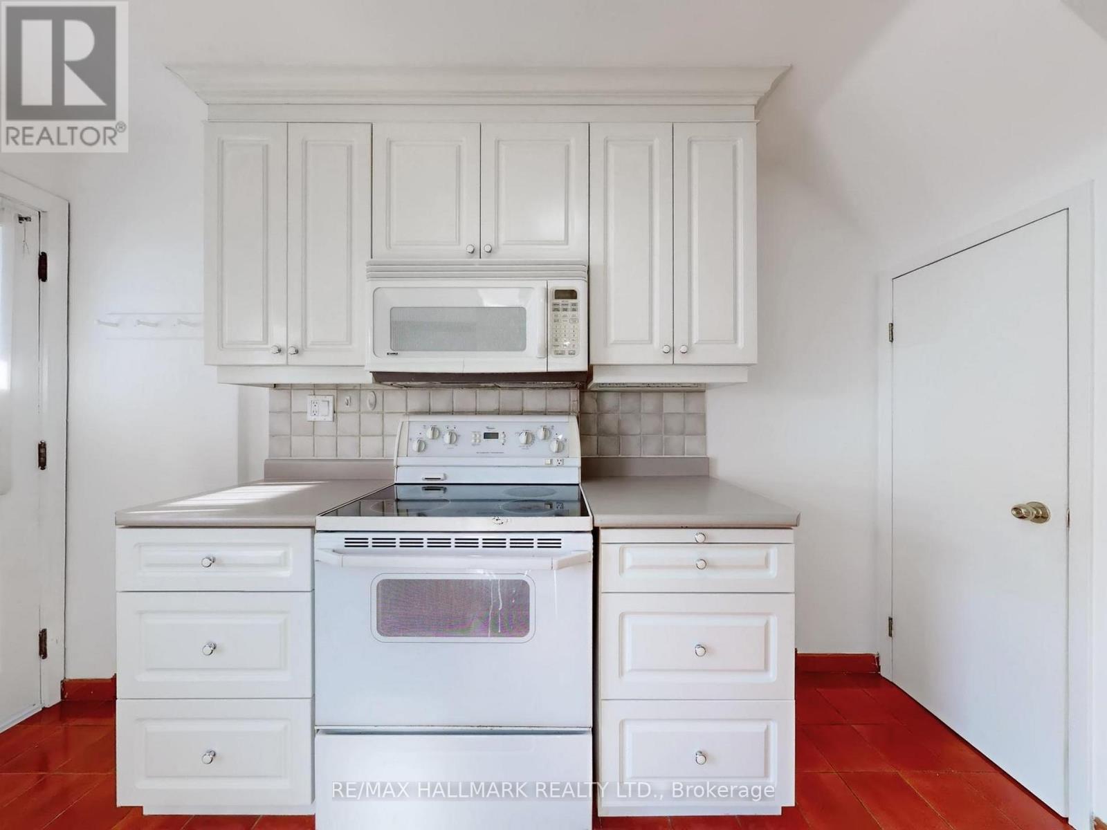 125 Aldwych Avenue, Toronto, Ontario  M4J 1X8 - Photo 19 - E12733686