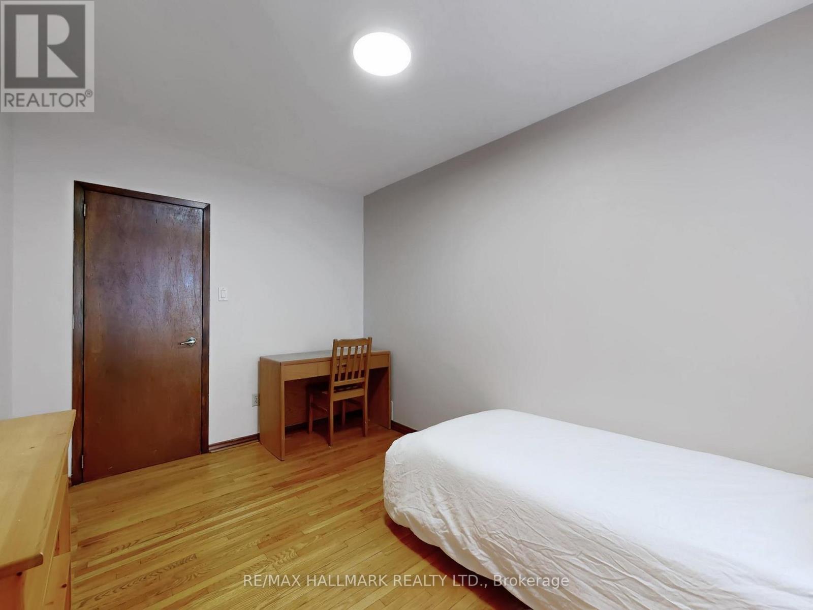 125 Aldwych Avenue, Toronto, Ontario  M4J 1X8 - Photo 28 - E12733686