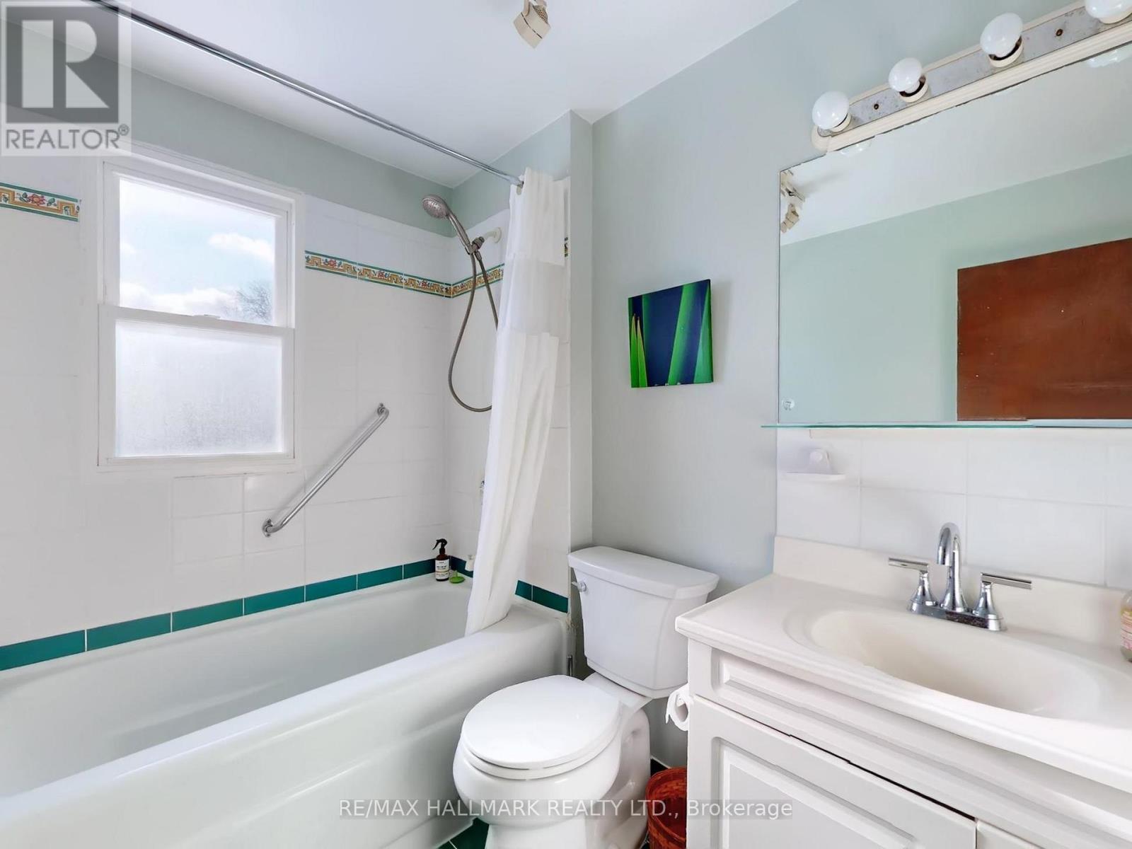 125 Aldwych Avenue, Toronto, Ontario  M4J 1X8 - Photo 34 - E12733686