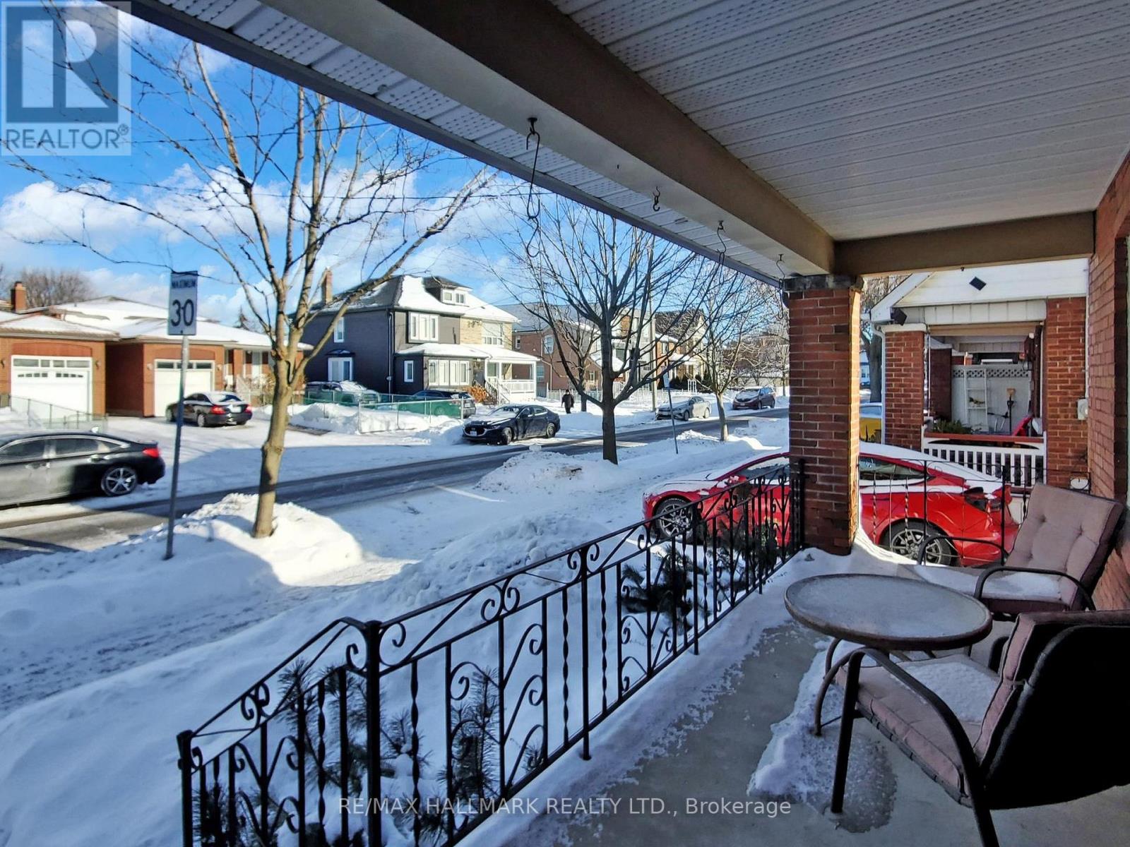 125 Aldwych Avenue, Toronto, Ontario  M4J 1X8 - Photo 6 - E12733686