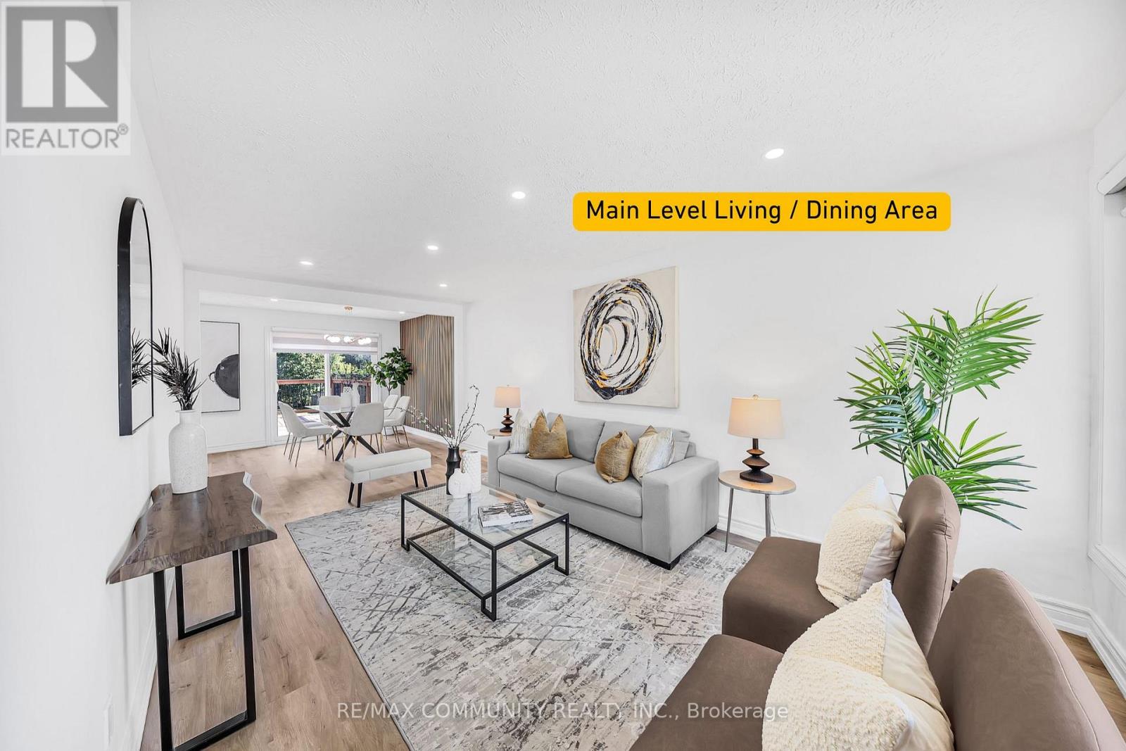 733 Lublin Avenue, Pickering, Ontario  L1W 1Z1 - Photo 3 - E12733740