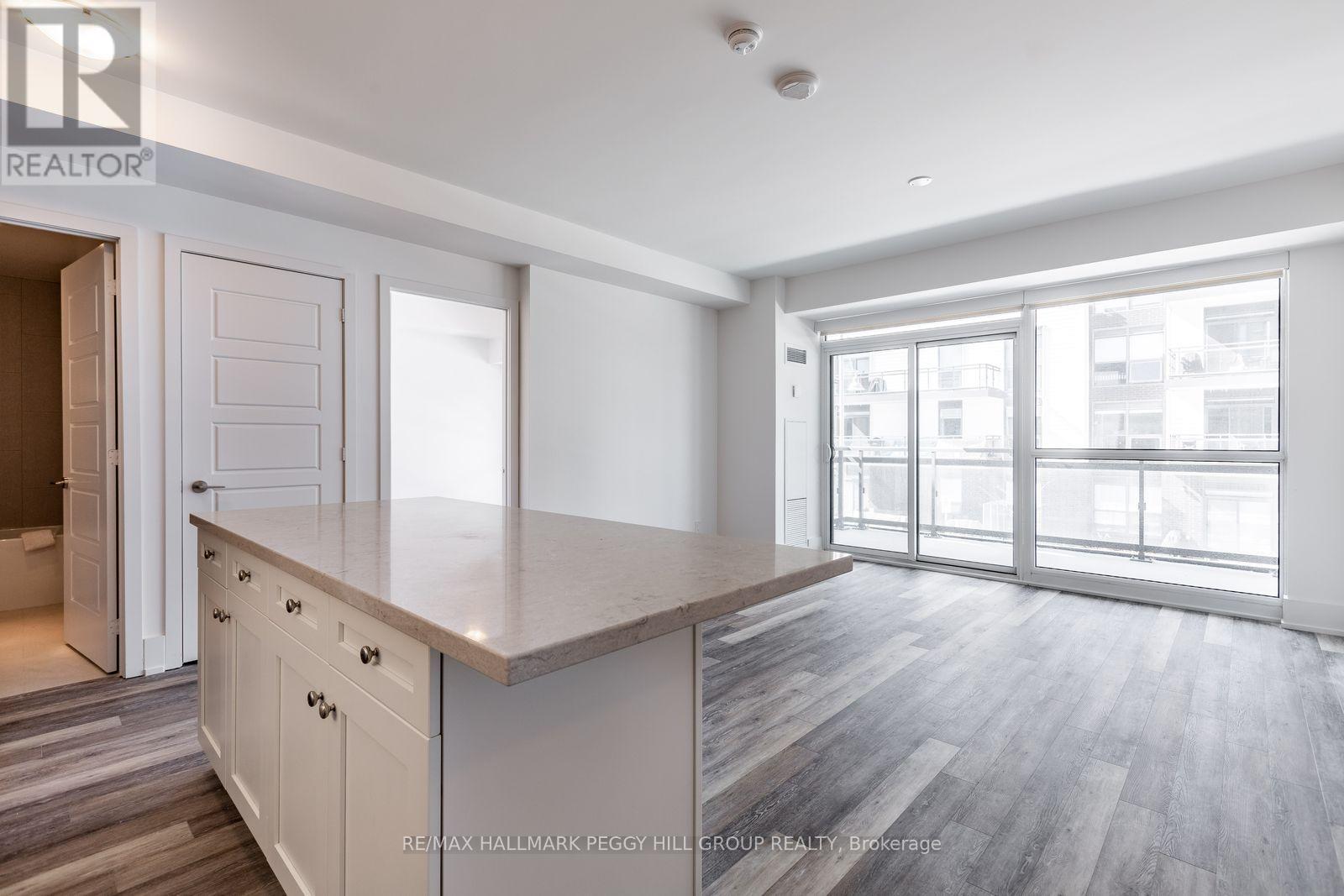 B209 - 271 Sea Ray Avenue, Innisfil, Ontario  L9S 0J4 - Photo 4 - N12733650