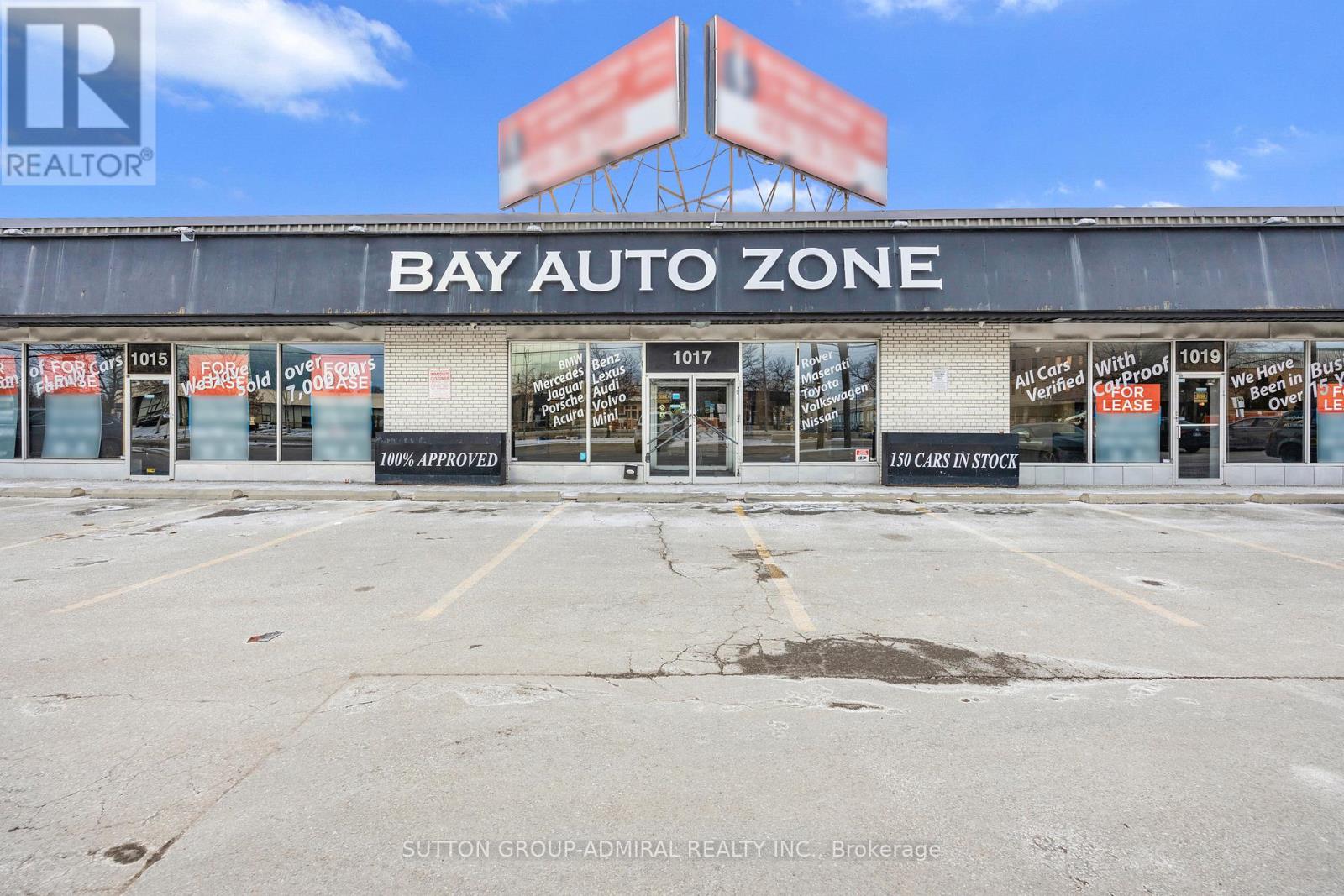 1015 Finch Avenue W, Toronto, Ontario  M3J 2C7 - Photo 2 - W12518438