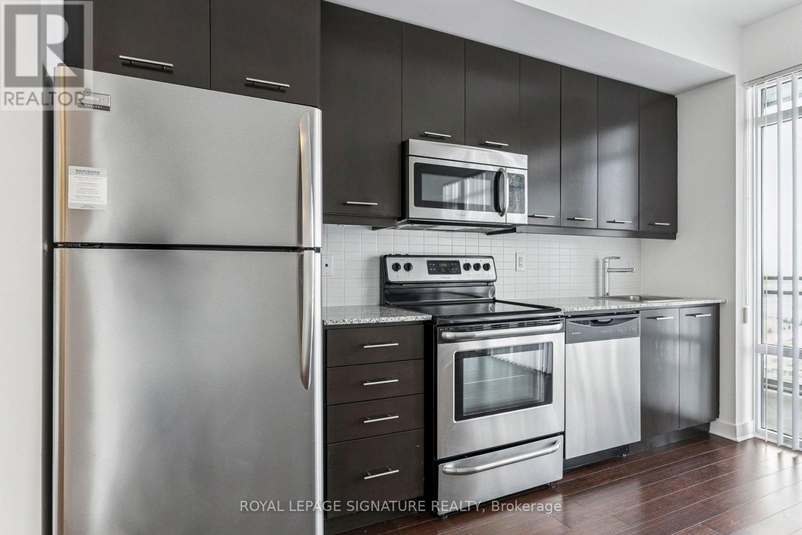 2701 - 360 Square One Drive, Mississauga, Ontario  L5B 0G7 - Photo 8 - W12722230