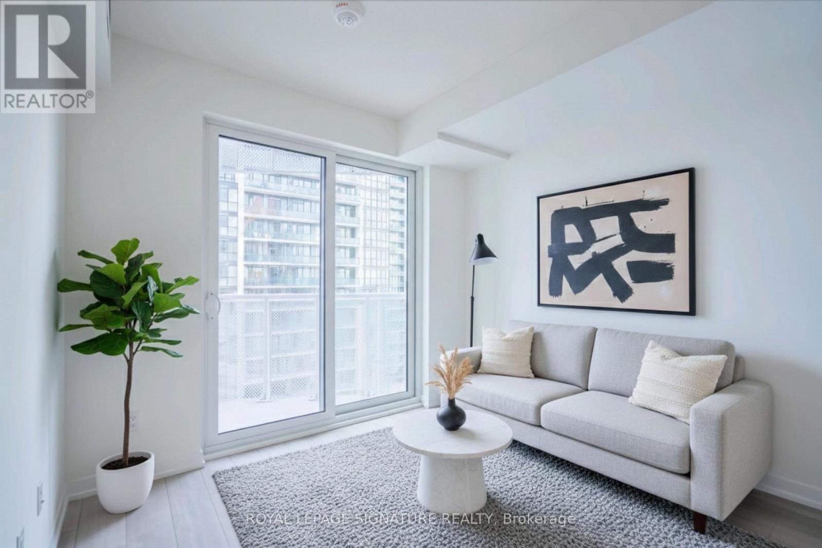 1801 - 4065 Confederation Parkway, Mississauga, Ontario  L5B 0L4 - Photo 8 - W12733640