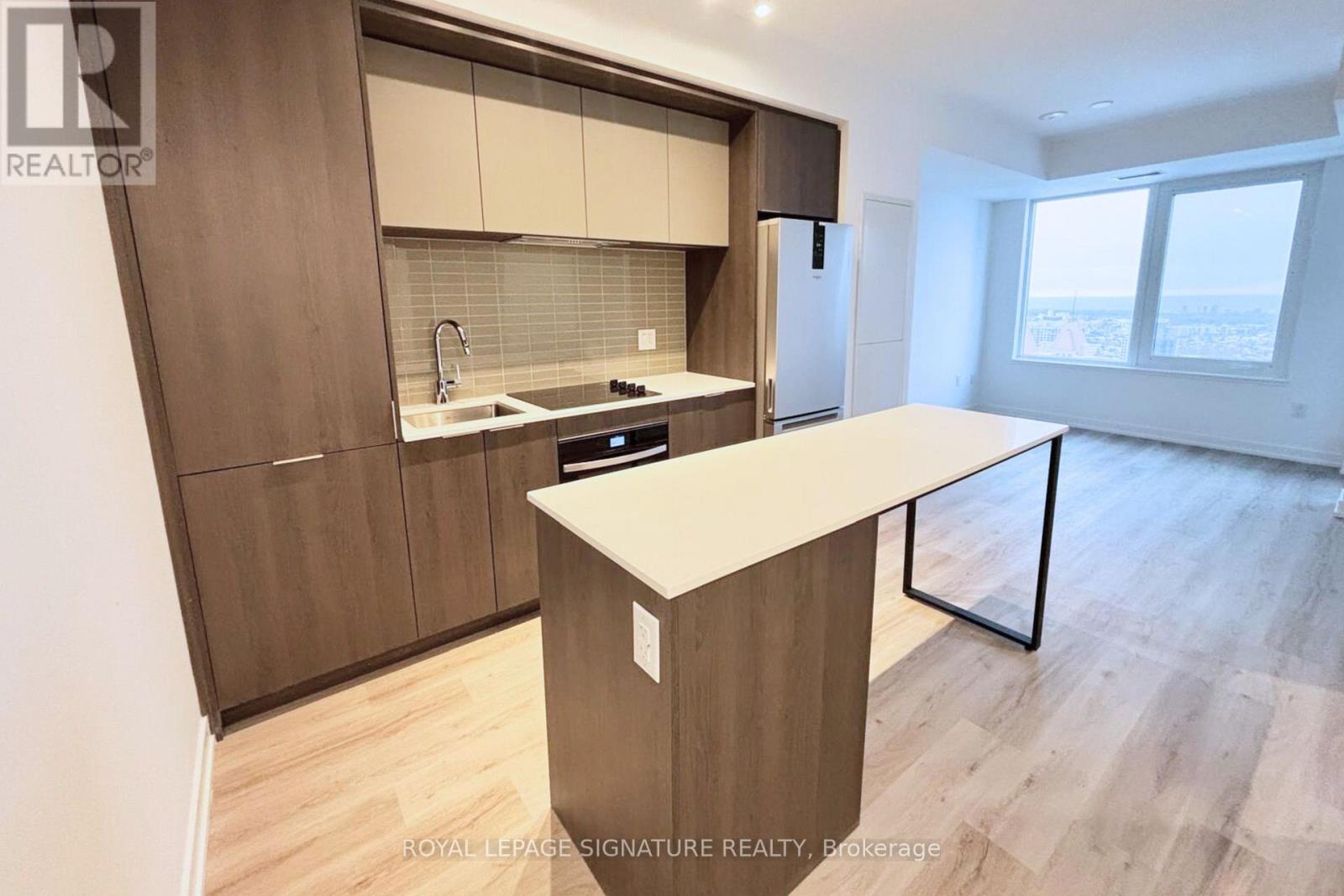 4706 - 395 Square One Drive, Mississauga, Ontario  L5B 0P6 - Photo 7 - W12733664