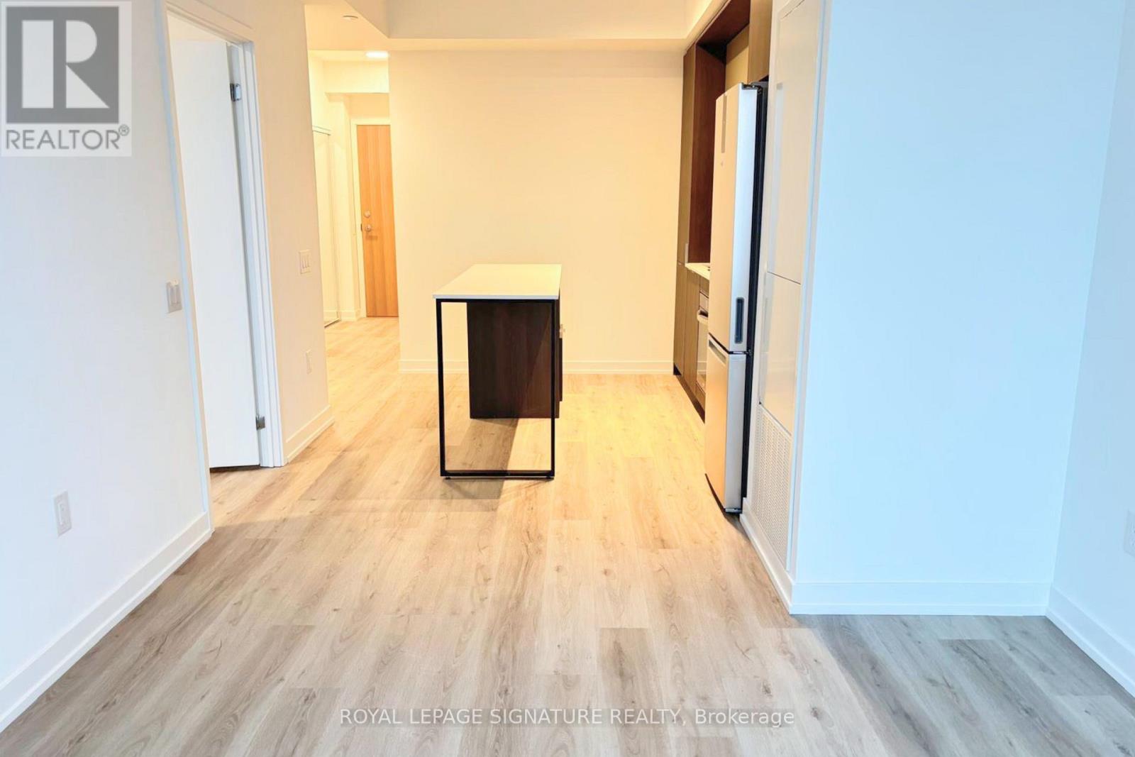 4706 - 395 Square One Drive, Mississauga, Ontario  L5B 0P6 - Photo 9 - W12733664