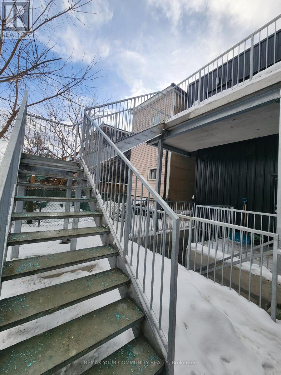 2nd Floor - 983 Dovercourt Road, Toronto, Ontario  M6H 2X6 - Photo 4 - W12733750