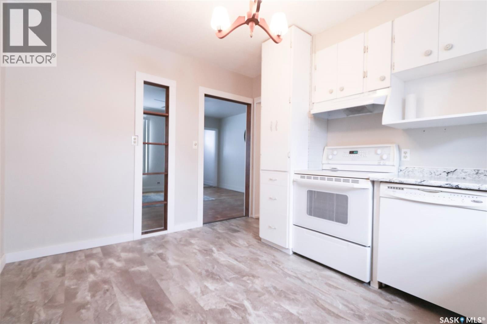 161 First Avenue N, Yorkton, Saskatchewan  S3N 1H8 - Photo 4 - SK027251