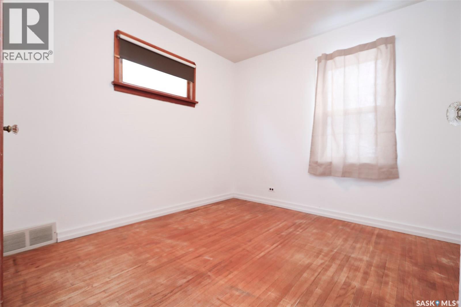 161 First Avenue N, Yorkton, Saskatchewan  S3N 1H8 - Photo 7 - SK027251