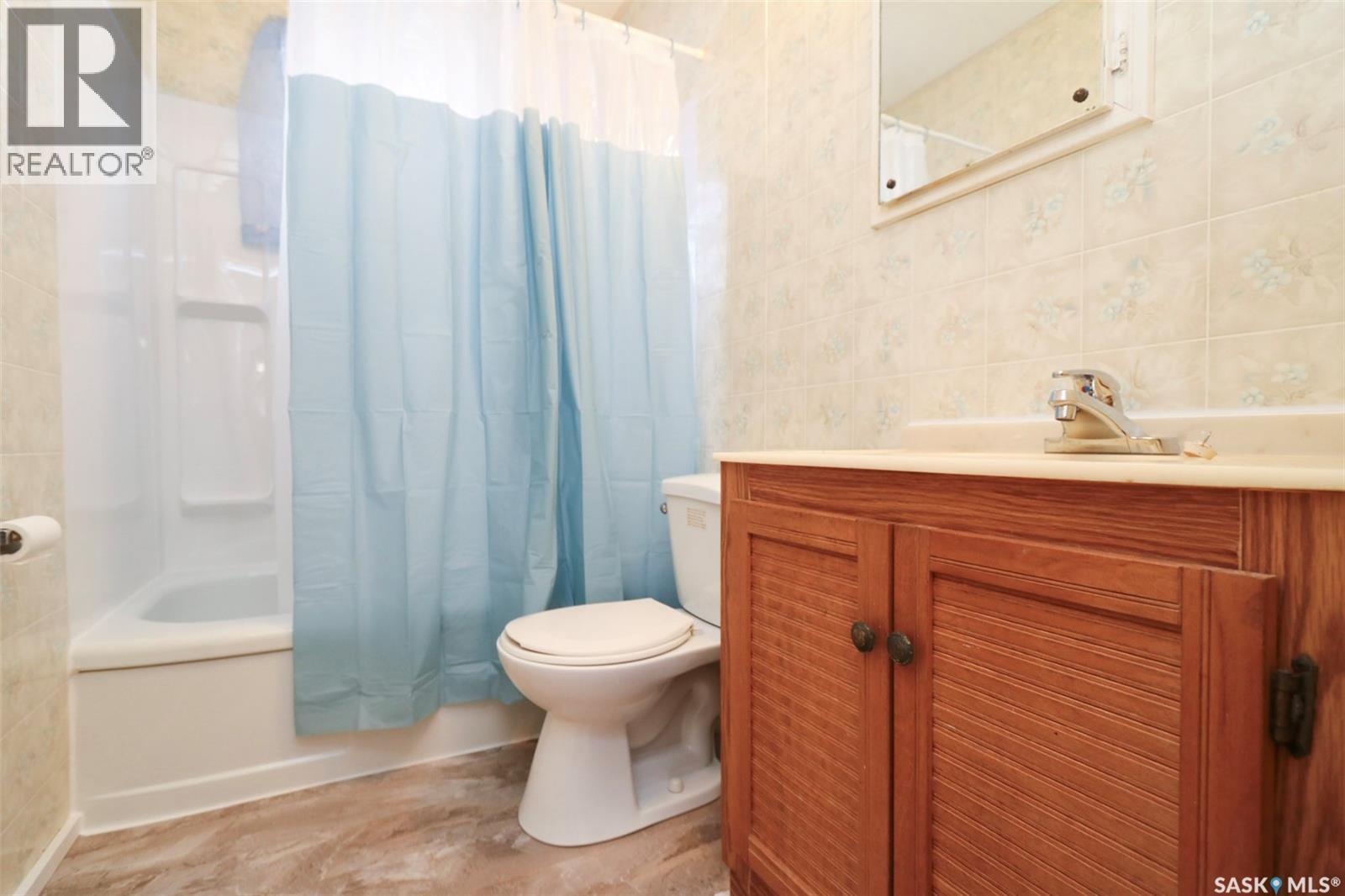 161 First Avenue N, Yorkton, Saskatchewan  S3N 1H8 - Photo 9 - SK027251