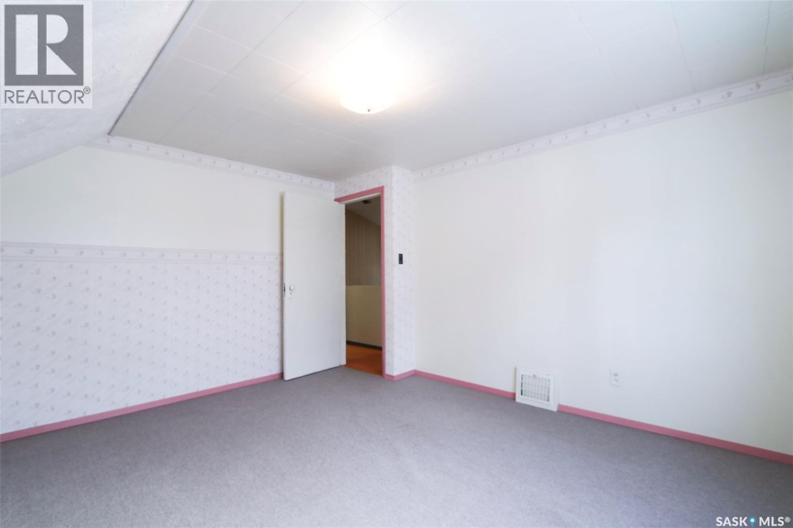 161 First Avenue N, Yorkton, Saskatchewan  S3N 1H8 - Photo 16 - SK027251