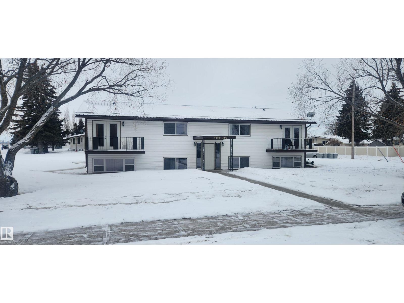 9540 - 100 AV, Westlock, Alberta