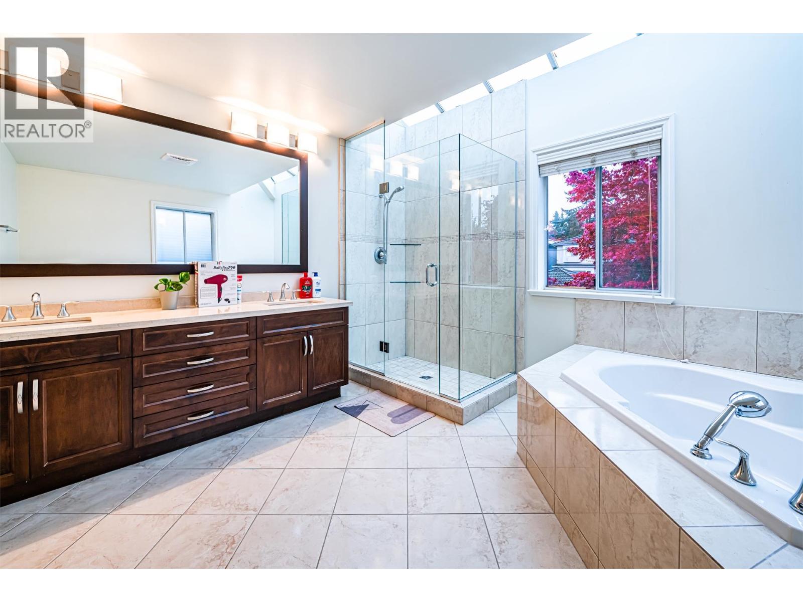 4570 W 13th Avenue, Vancouver, British Columbia  V6R 2V4 - Photo 10 - R3083591